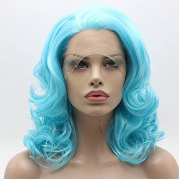 ❤️LYNN P. 16” BLUE SHORT Lace Front Wig *NWT*❤️